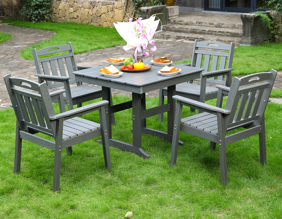 Gray HDPE 4-Piece Square Dining Set na may Vertical Backrest